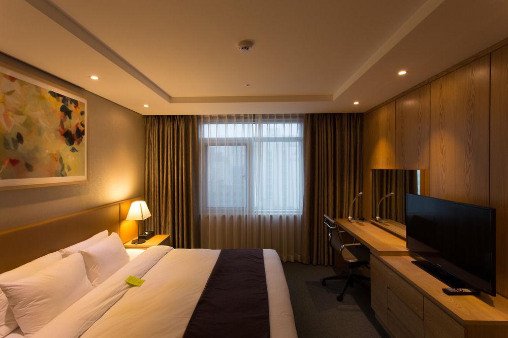 Central Plaza Hotel - Incheon Cityhall Экстерьер фото