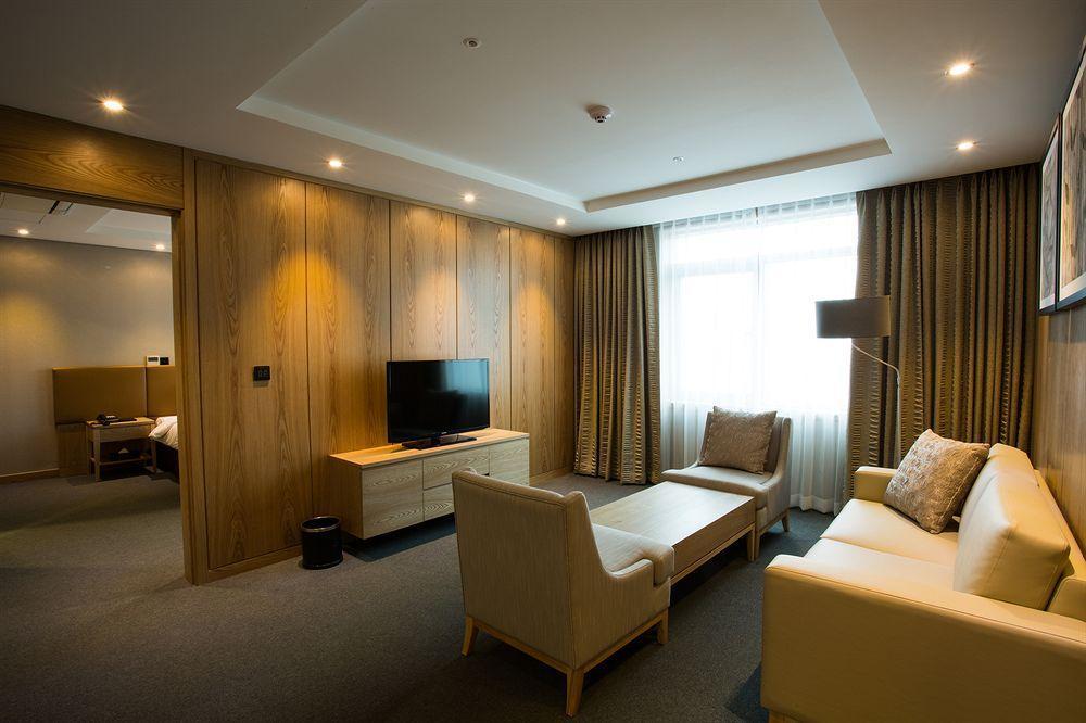 Central Plaza Hotel - Incheon Cityhall Экстерьер фото