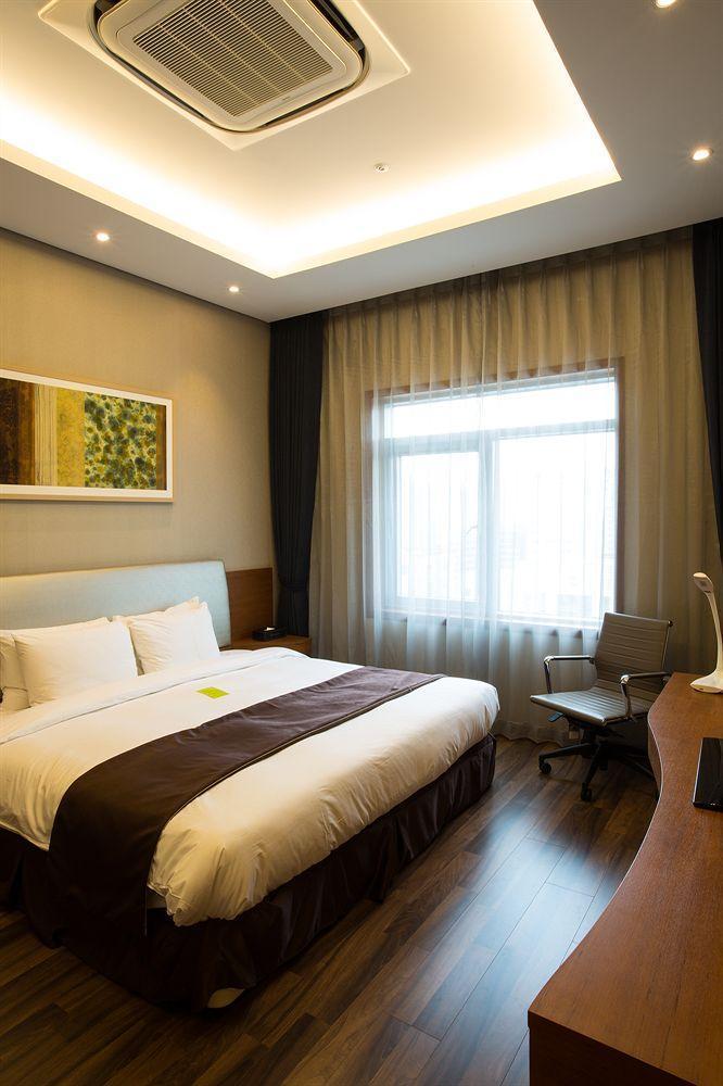 Central Plaza Hotel - Incheon Cityhall Экстерьер фото