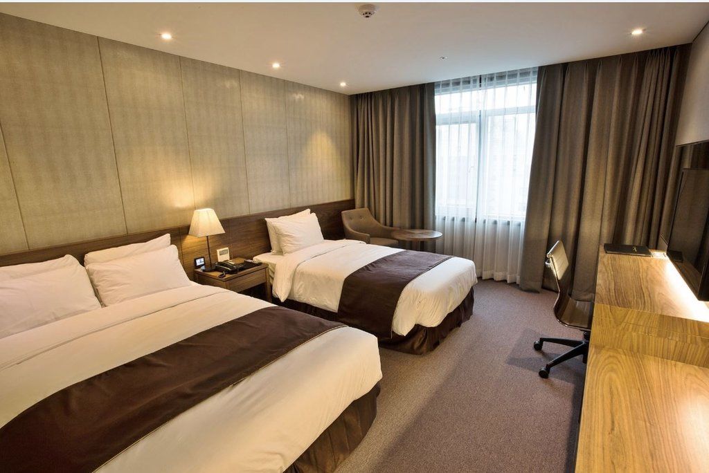 Central Plaza Hotel - Incheon Cityhall Экстерьер фото