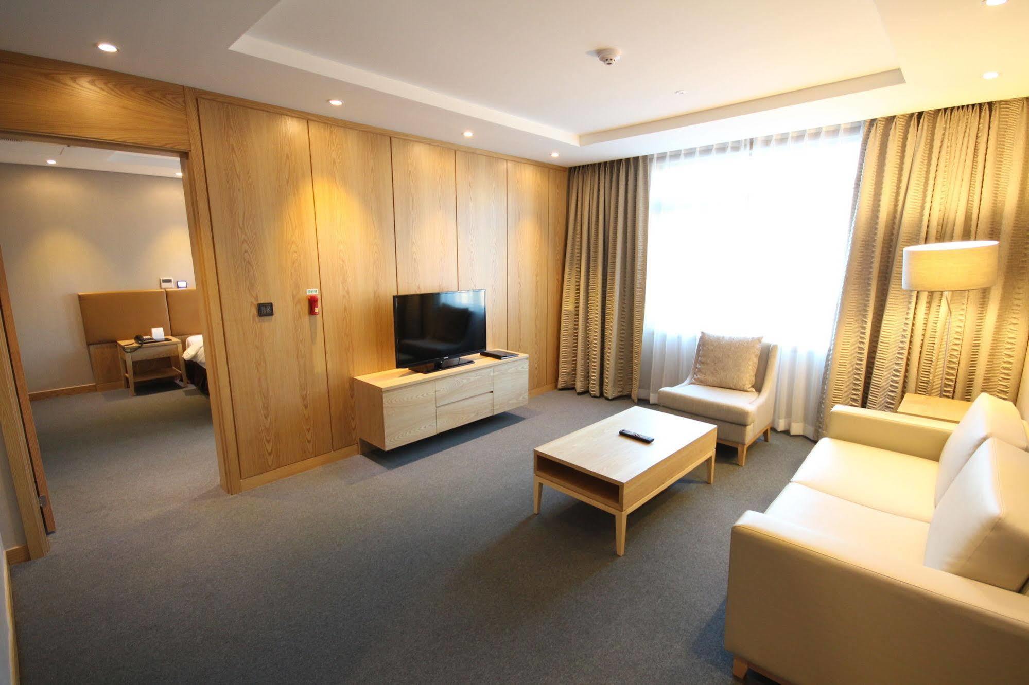 Central Plaza Hotel - Incheon Cityhall Экстерьер фото